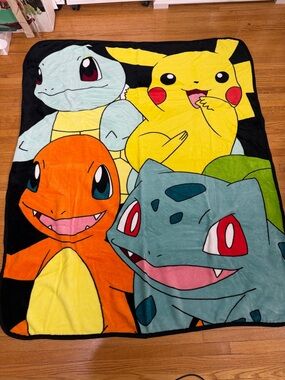 Bioworld Pokémon Plush Throw Blanket in Black!